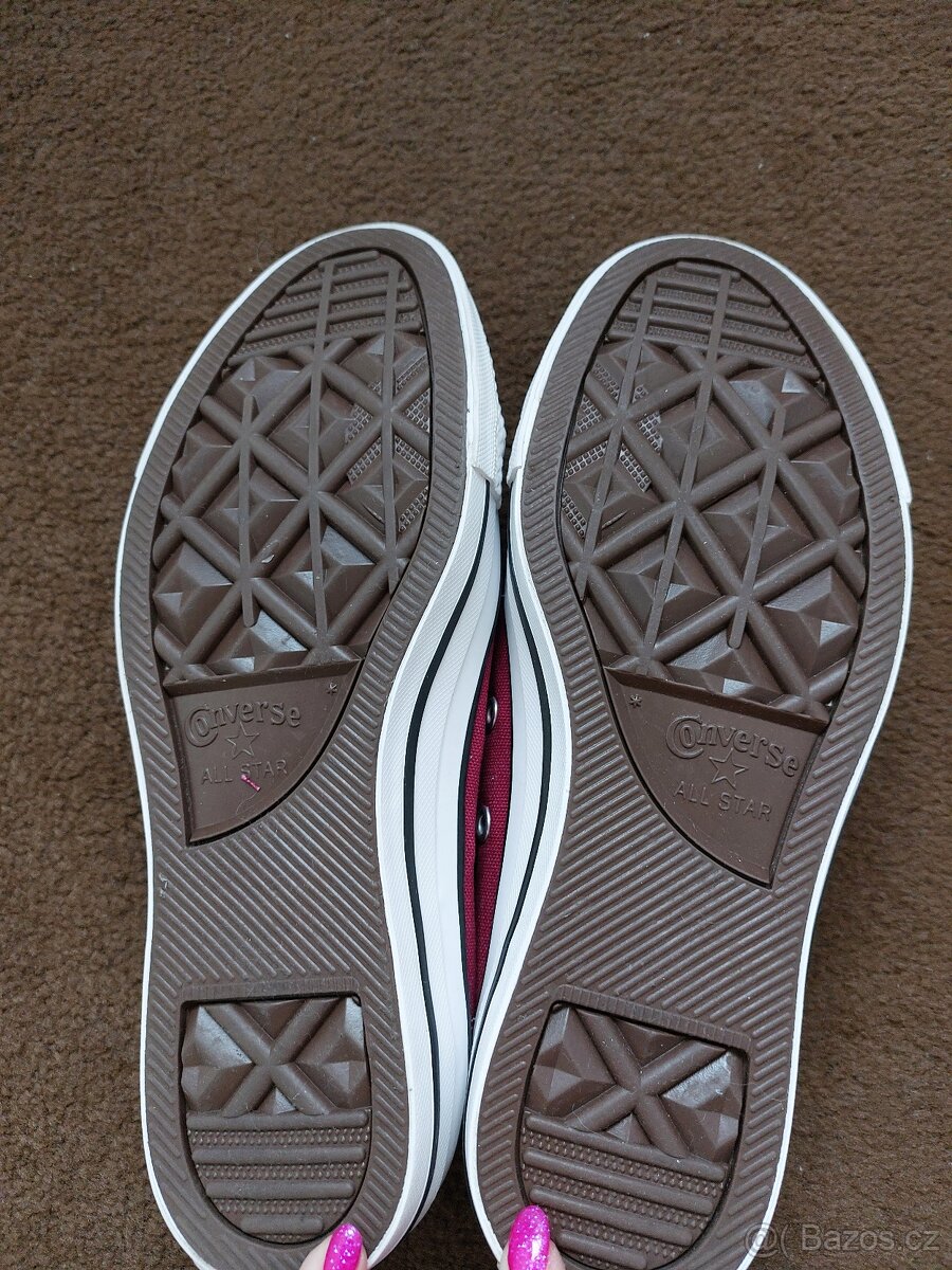 Converse nové 38 - 3