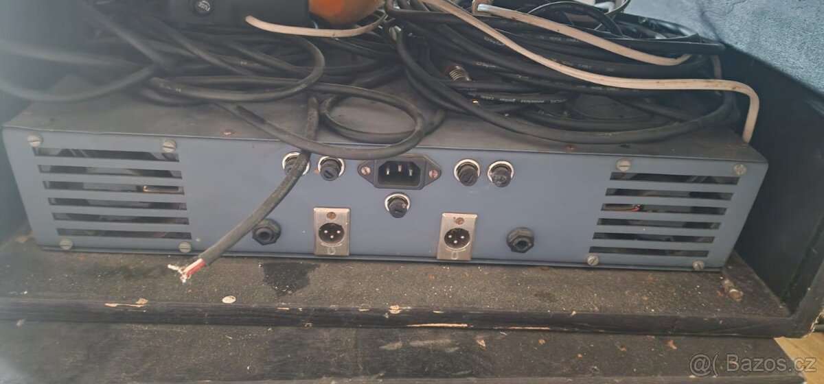 Repro Fane, mixážní pult - 3