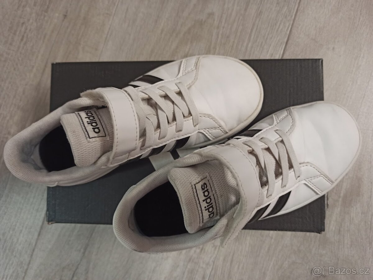 Botasky ADIDAS - 3