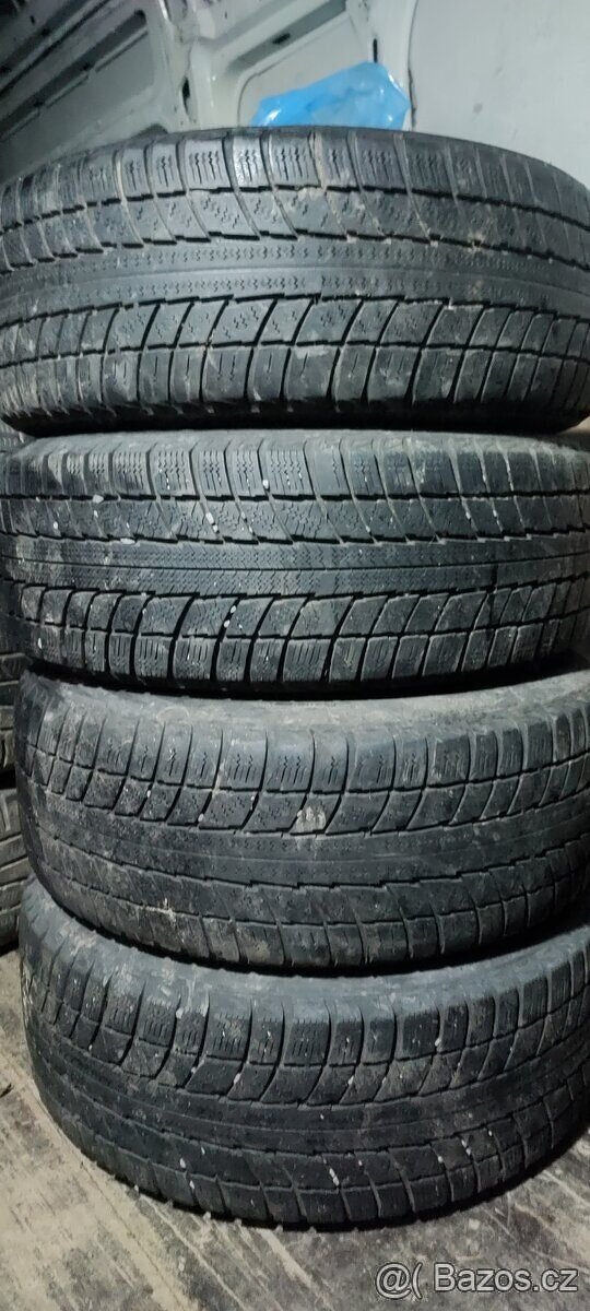 16" zimni Renault 205/55 R16 5x108 - 3