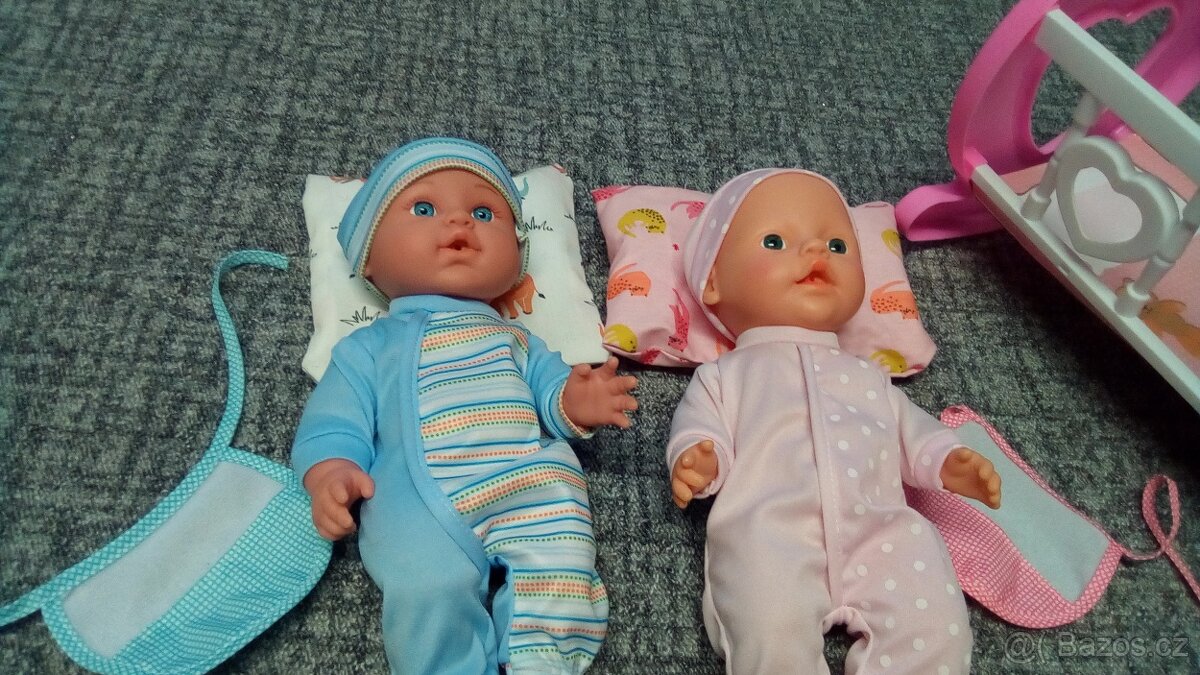 Panenky,postýlka,cena celkem - 3