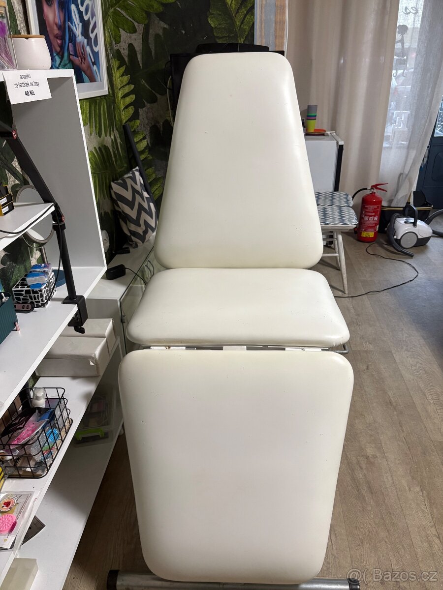 Lehátko na pedikúru, kosmetiku, masáže - 3