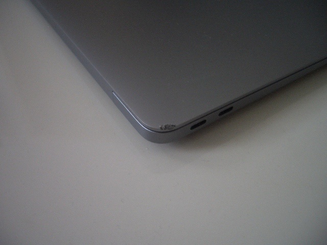 APPLE MACBOOK AIR - 3