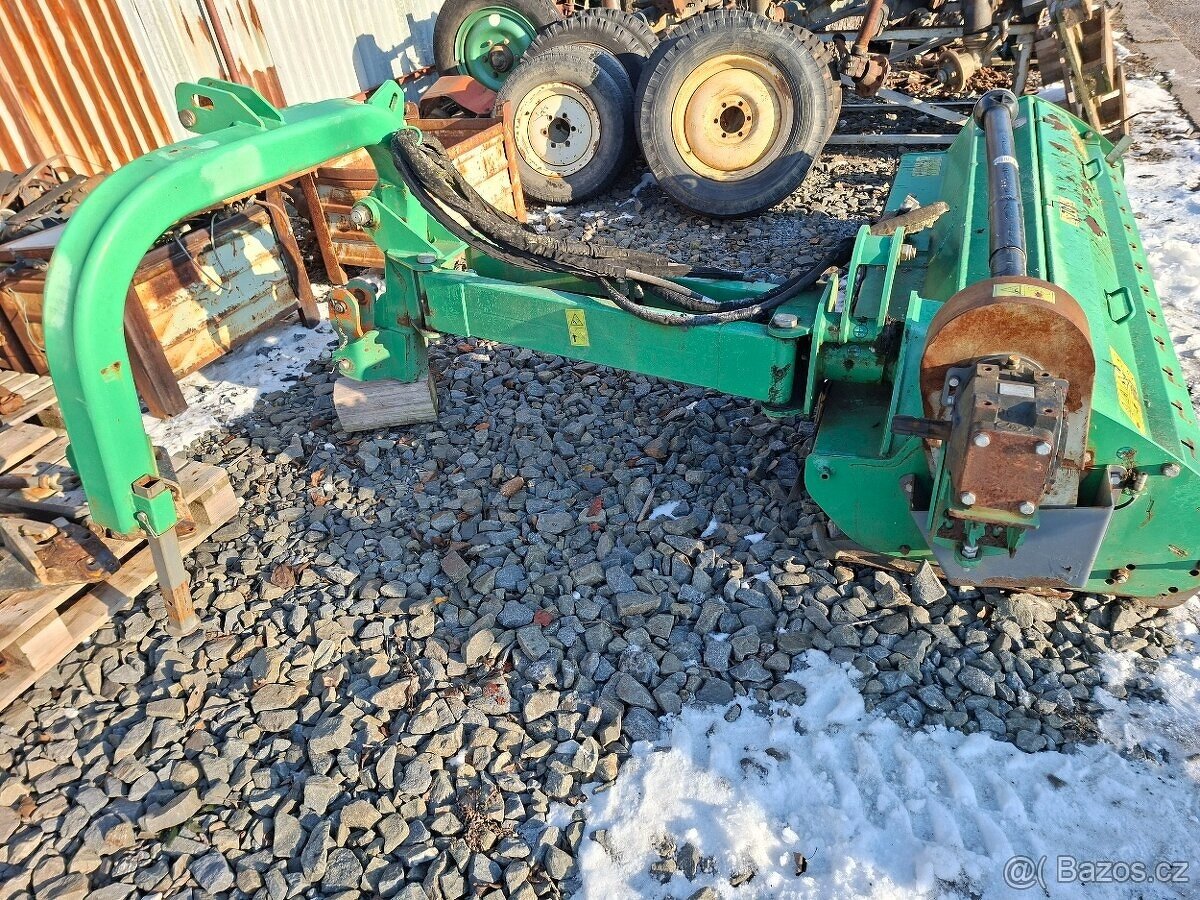 Svahový mulčovač RMZ 220 - 3