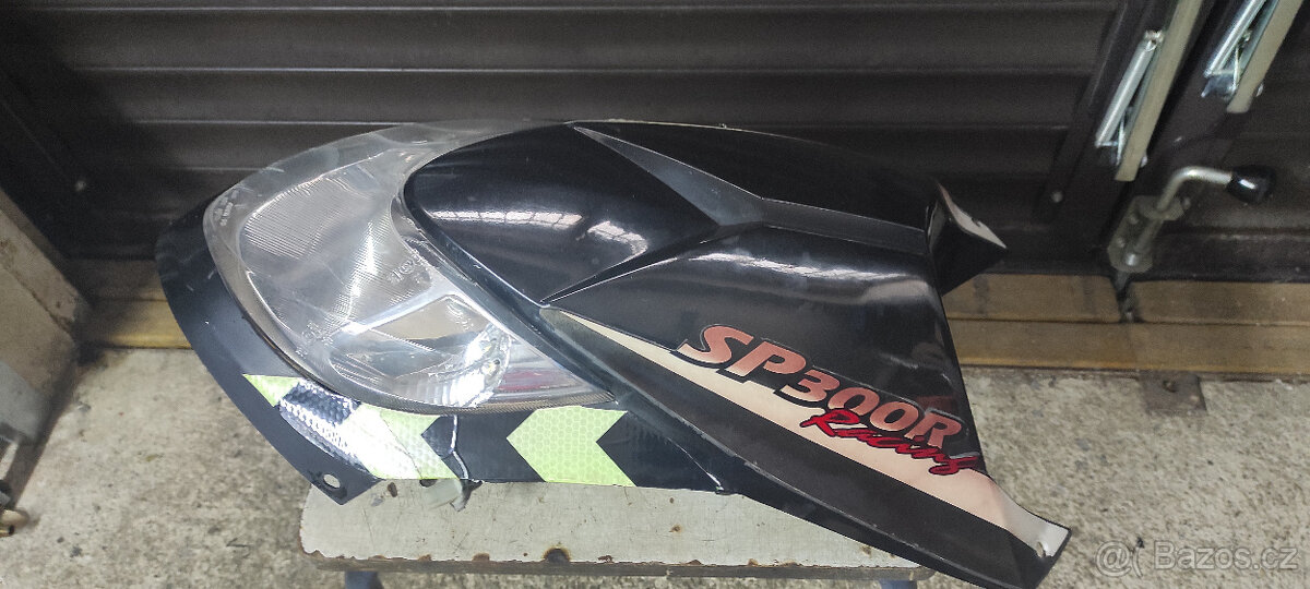 Access Tomahawk,přední světlo + plast - 3