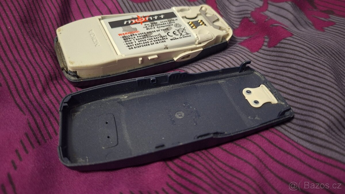 Nokia 3310 - 3
