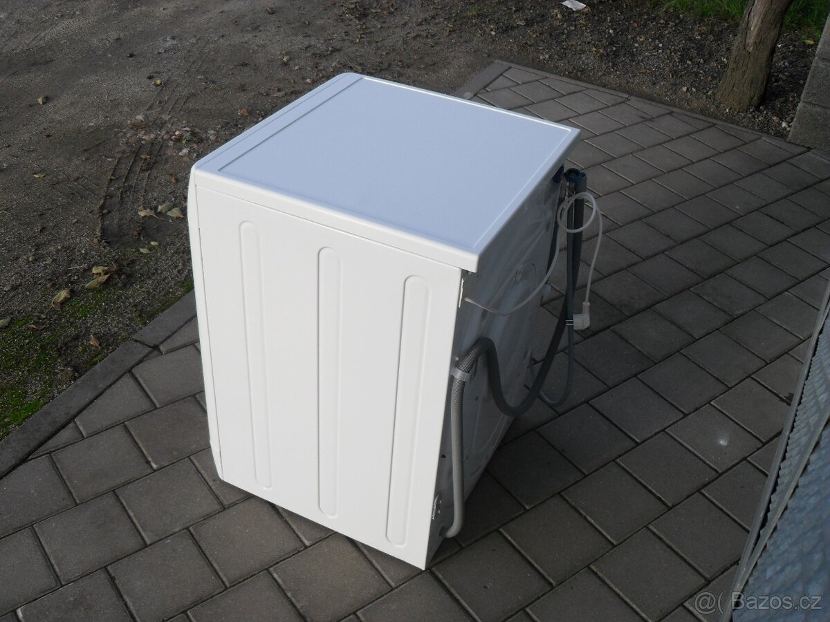 PRAČKA SE SUŠIČKOU WHIRLPOOL,VELKÁ KAPACITA 10/7KG,STÁŘÍ 2 R - 3