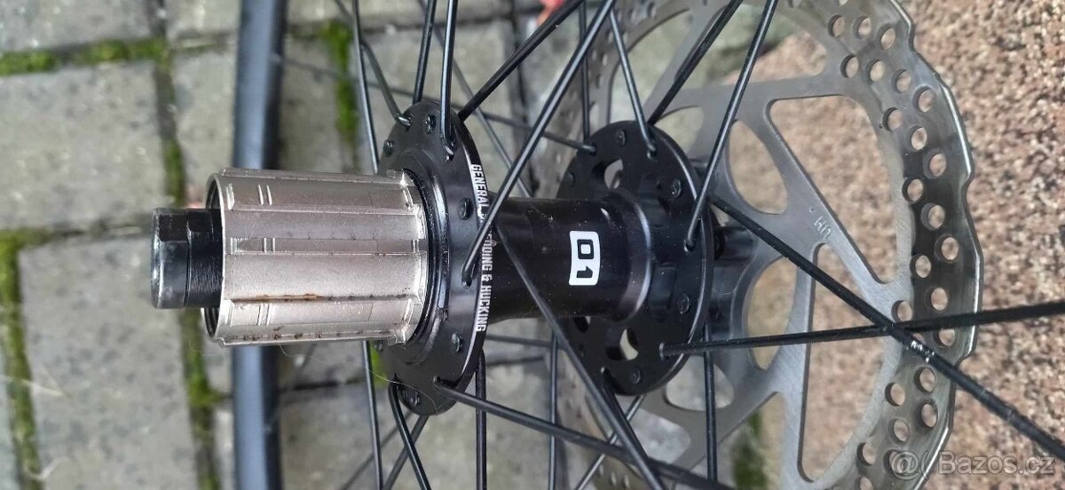 Zapletená kola 28" - 3