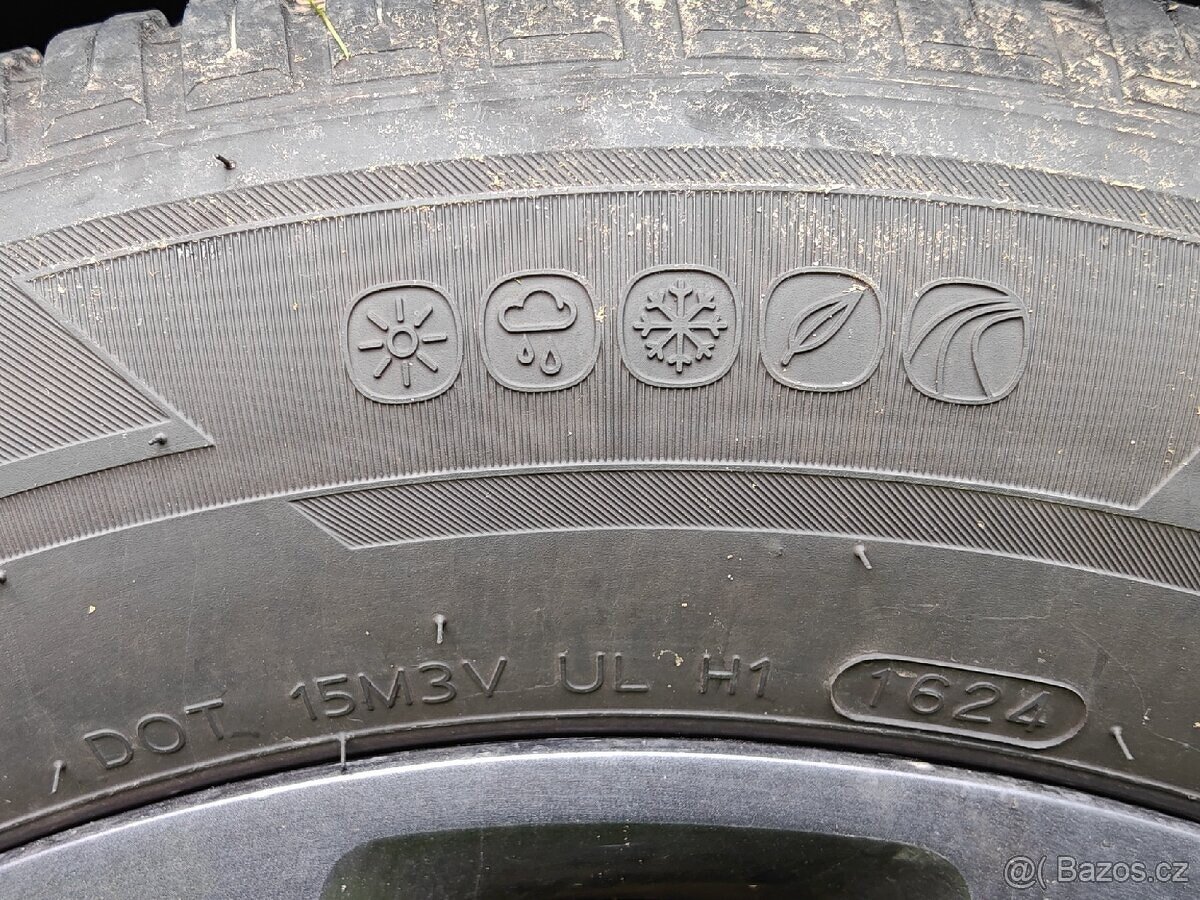HANKOOK Kinergy 4S2 X 235/60 r18 DOT 2024 zimní/letní - 3