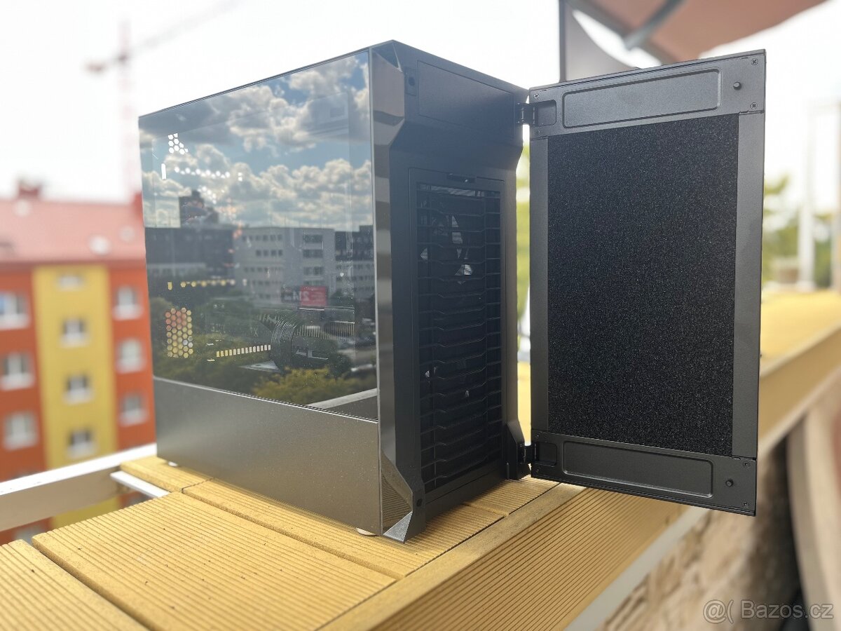 Minimalistický krásný výkonný pc ryzen Rtx 3080 - 3