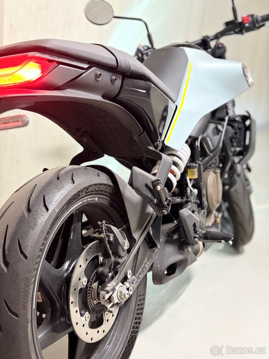 Husqvarna Vitpilen 401 - 3