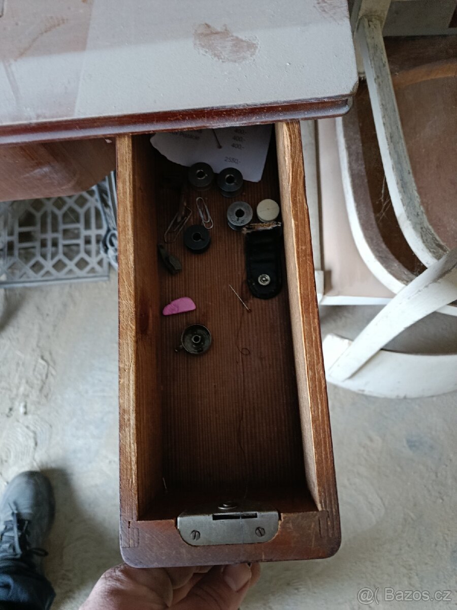 Šlapací šicí stroj Minerva - 3