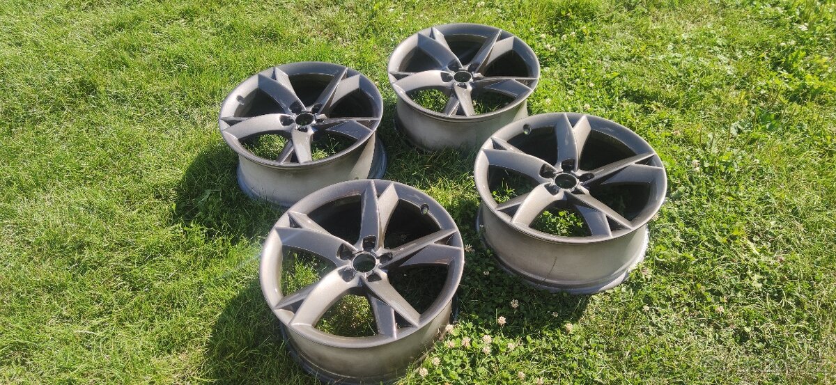 Audi alu kola 255/40 R19 ET 32 - 3