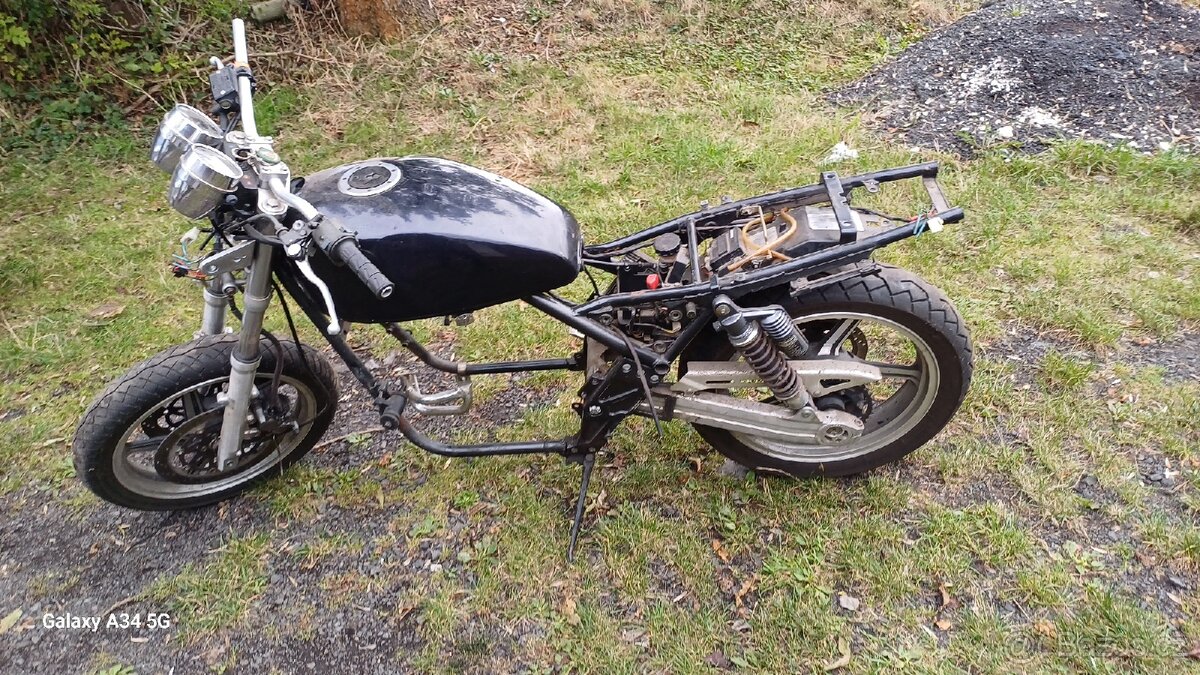 kawasaki Zephyr 550 - 3