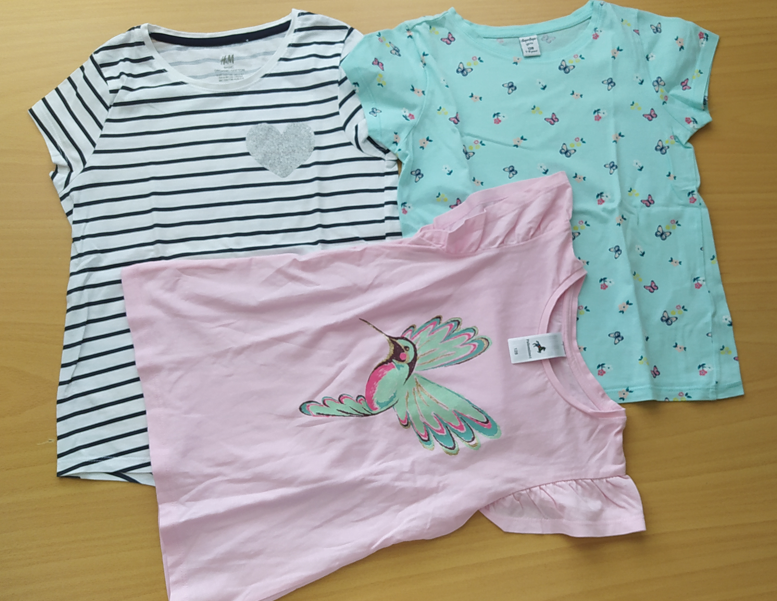 Šaty, trička, vel. 128 (18 ks) - 3