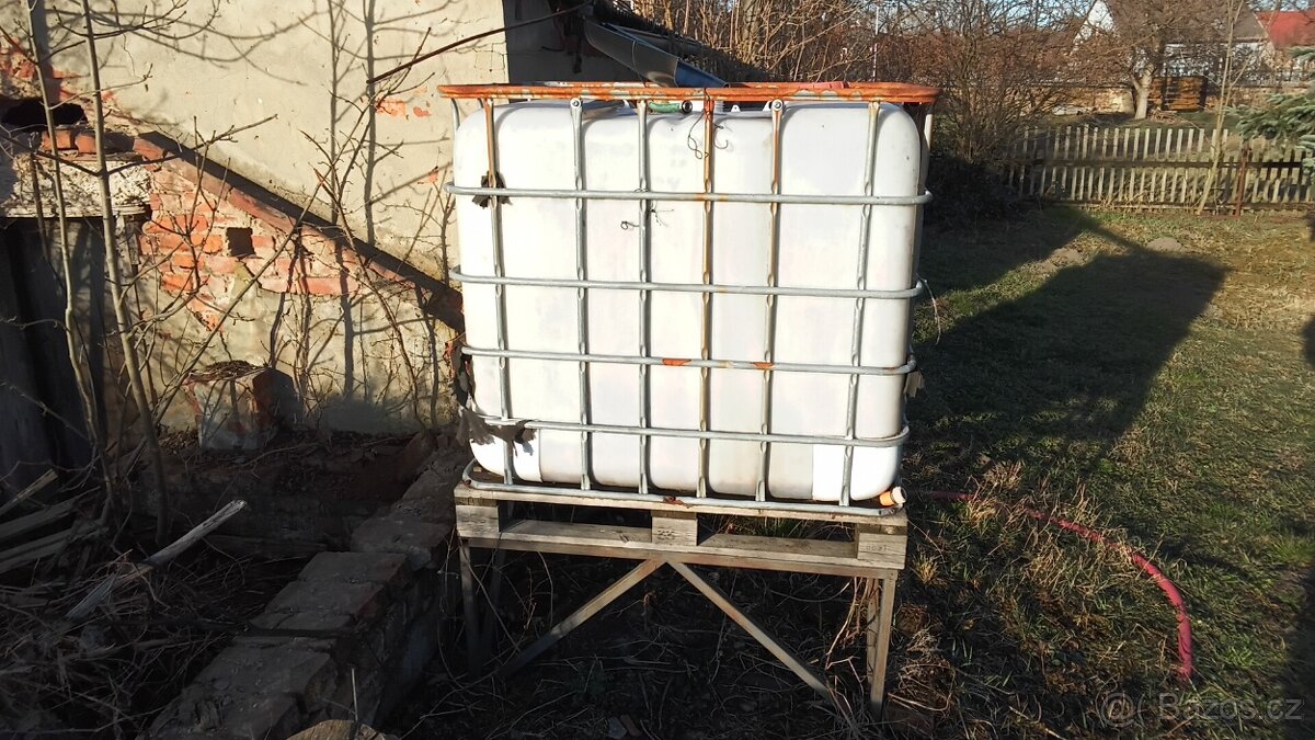 Nádrž na vodu . - 3