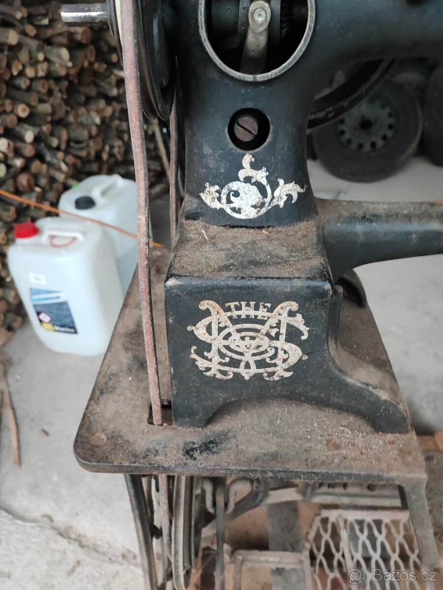 šicí stroj SINGER - 3