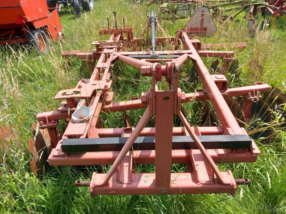 DISKOVÝ PODMÍTAČ - 3