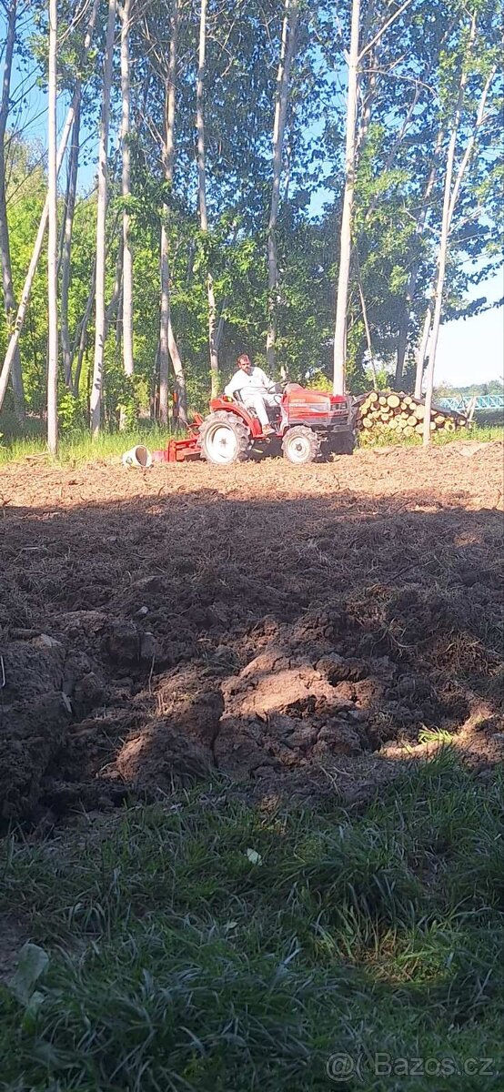 Práce s malotraktorem mulčování - 3