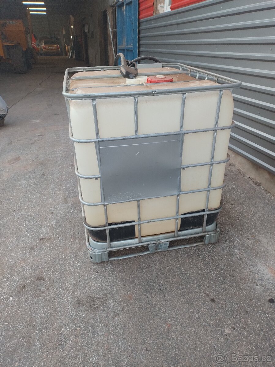 Kubíková nádrž - 3