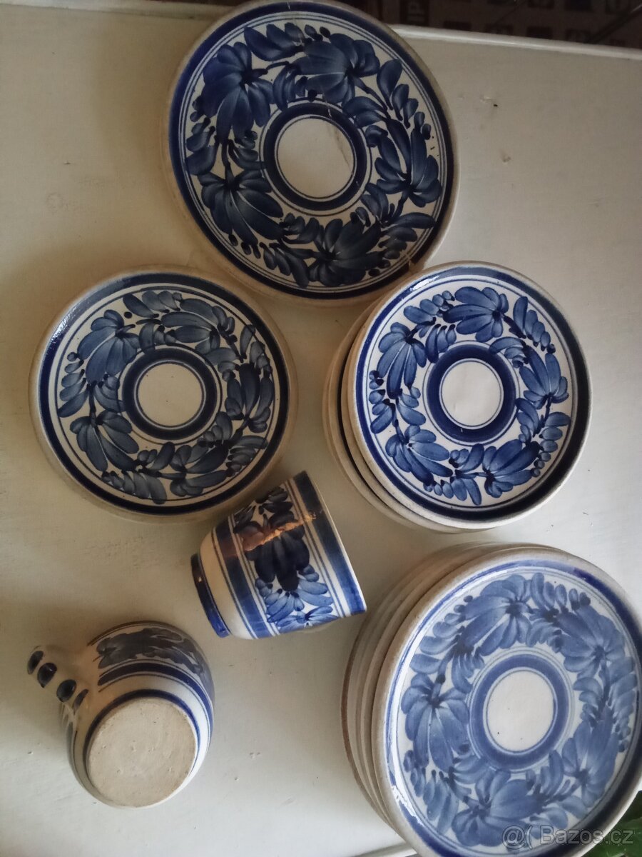 Keramická souprava a různé pokličky - 3