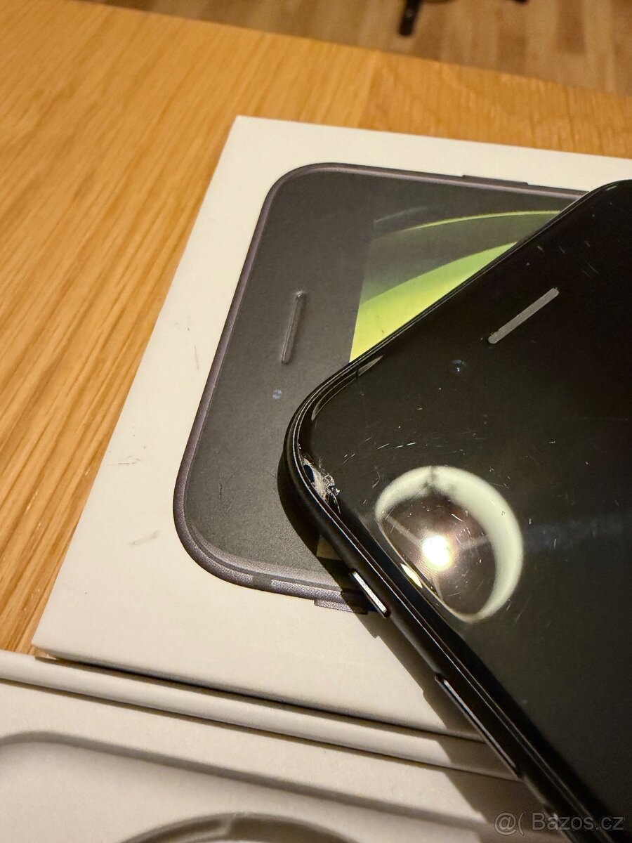 IPhone SE 2020 - 3