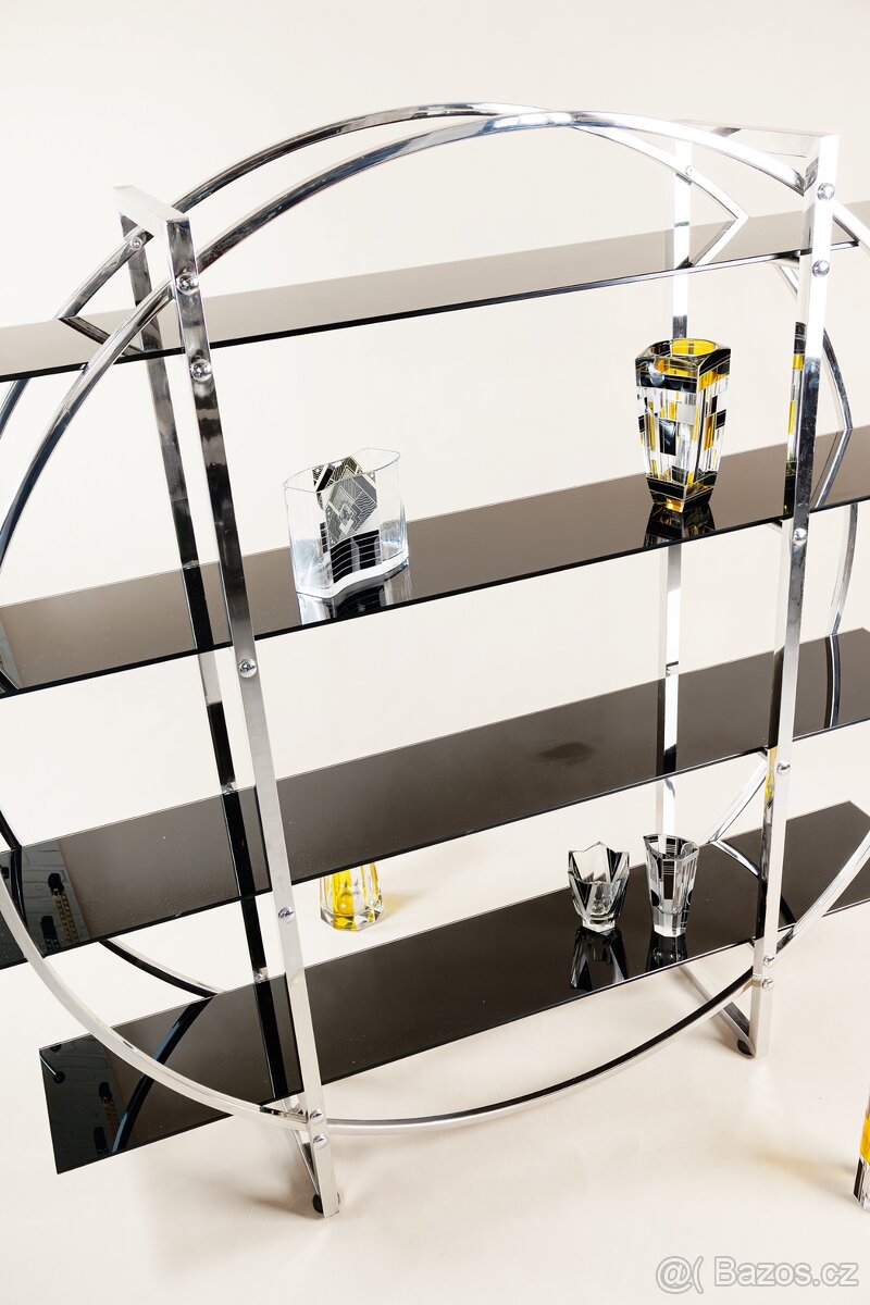 VELKÝ KRUHOVÝ ETAŽÉR - 3