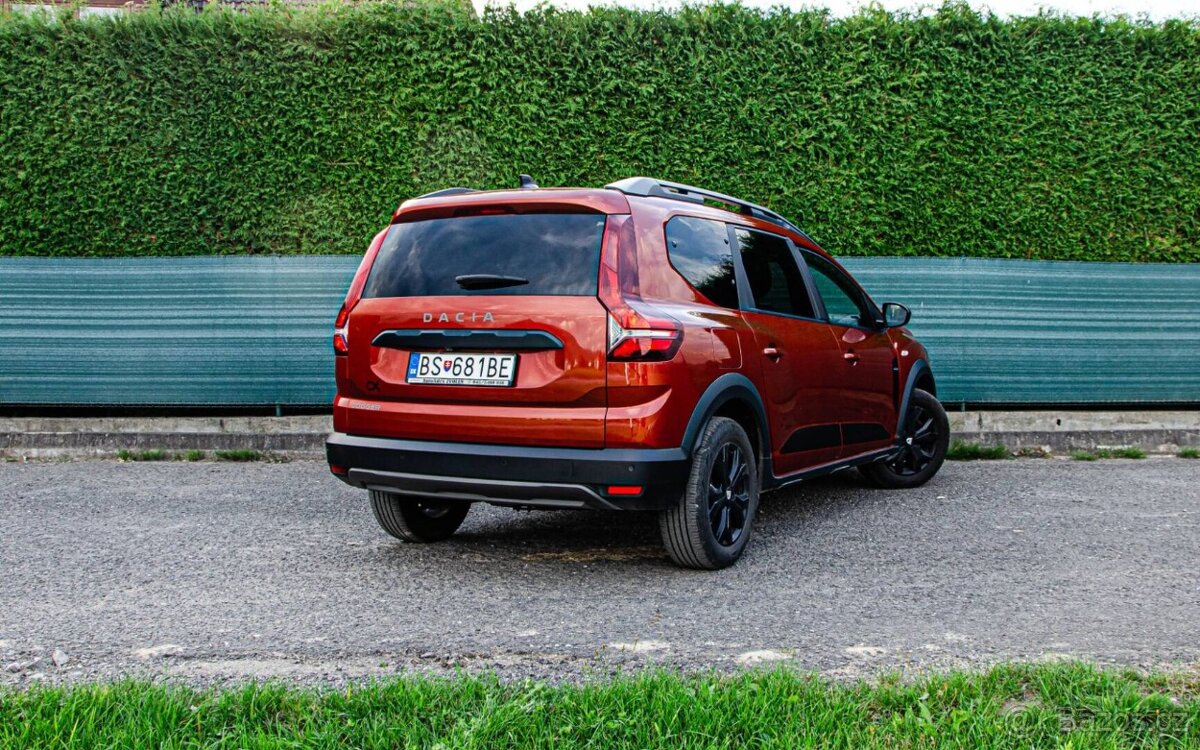 Dacia Jogger 1.0 TCe 110k Extreme 7 miest - 3
