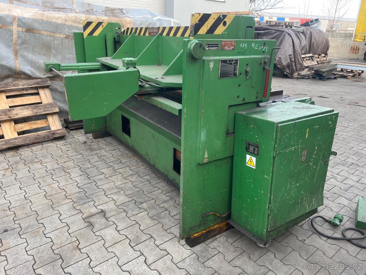 236. Tabulové nůžky NTE 2000/4 - 3