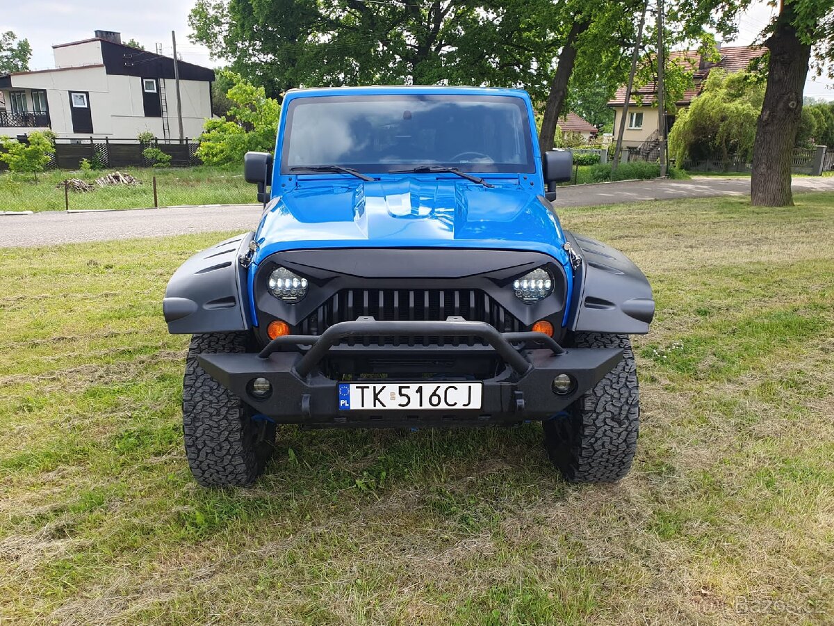 Jeep Wrangler Sahara 3.8 Benzin Hard Top Trail