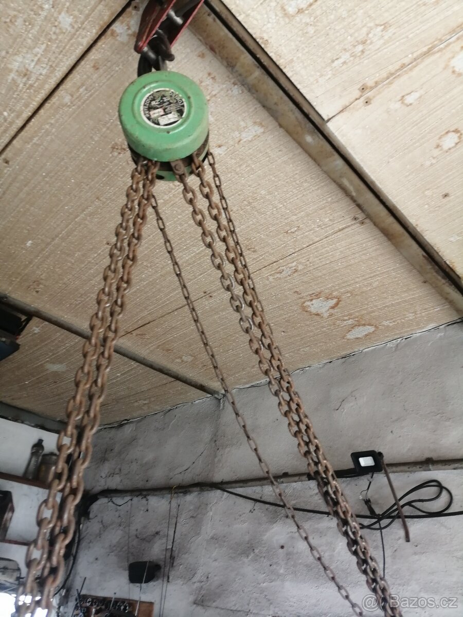 NÁJEZDVÁ RAMPA NA AUTO - 3