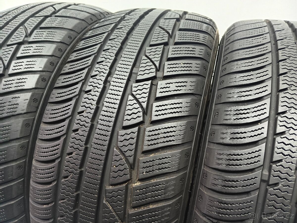 Zimní pneu 235/55/17 Star Performer - 3