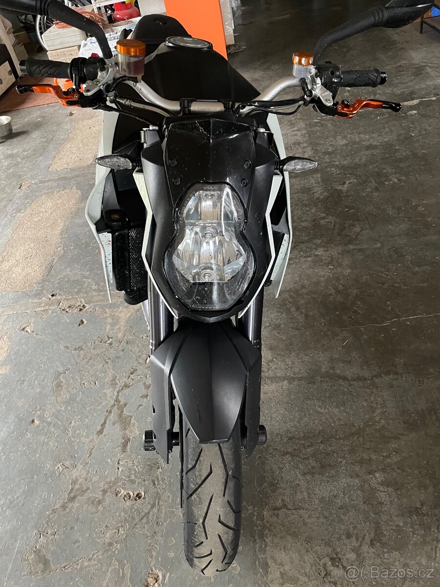 KTM 990 Duke R - 3