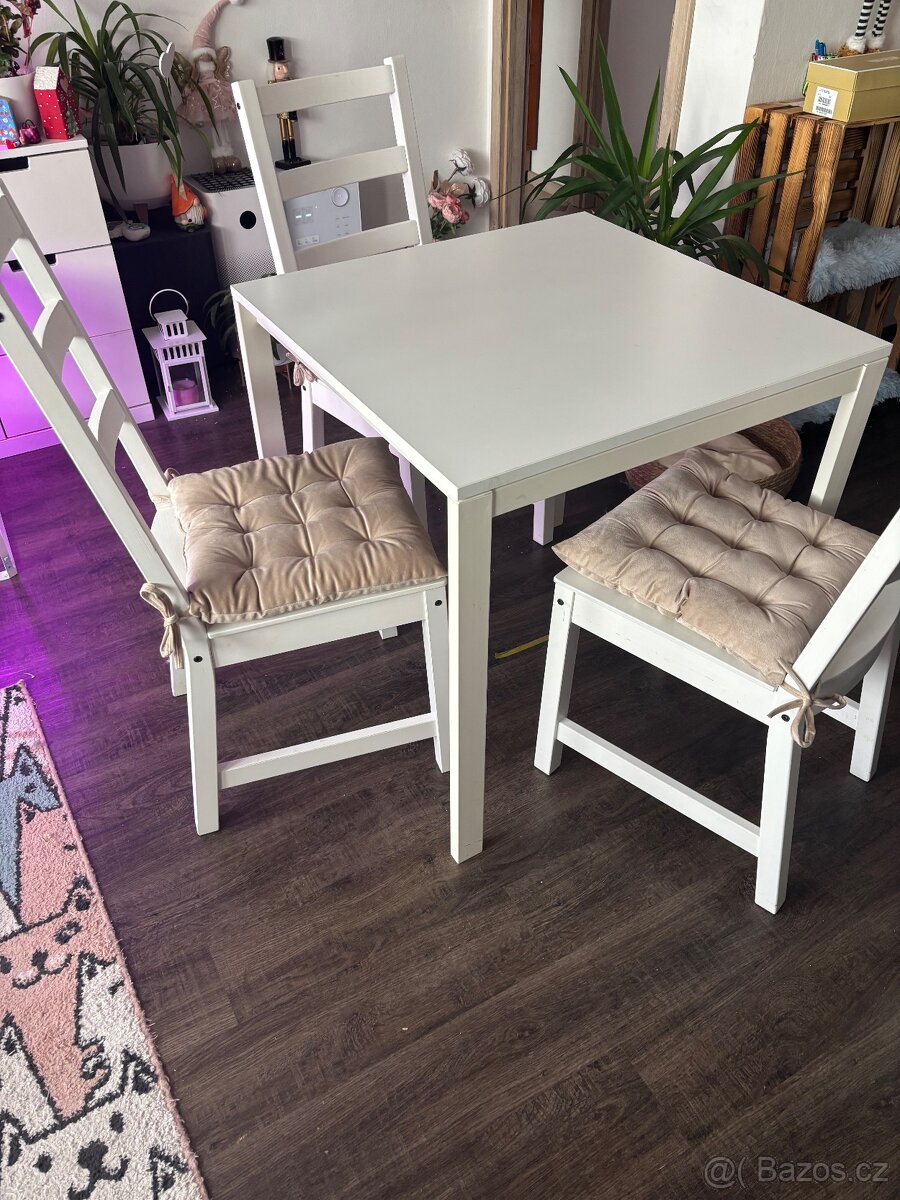 Jídelní stůl a 3 židle Ikea - 3