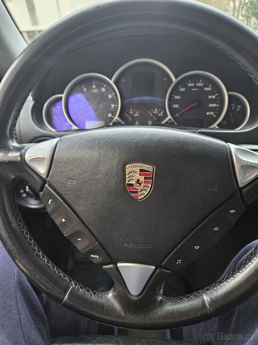 Porsche cayenne - 3