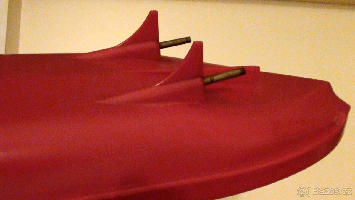 PLASTOVÝ PONOR - MODEL LODĚ - 3