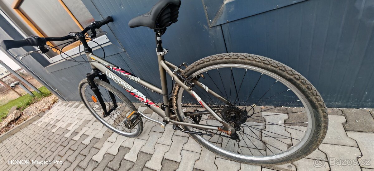 Trekingové kolo Leader Fox 19" - 3