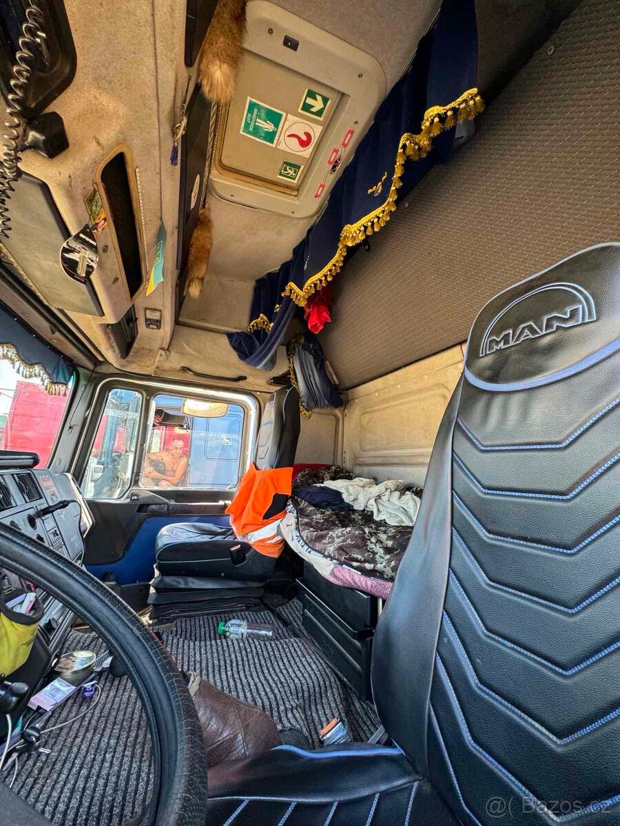 Man F2000 18.414 - 3