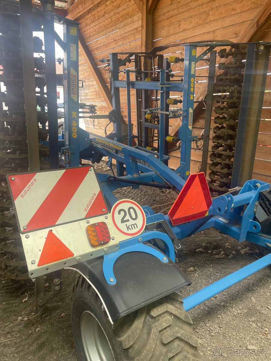 Farmet kompaktor 4m - 3