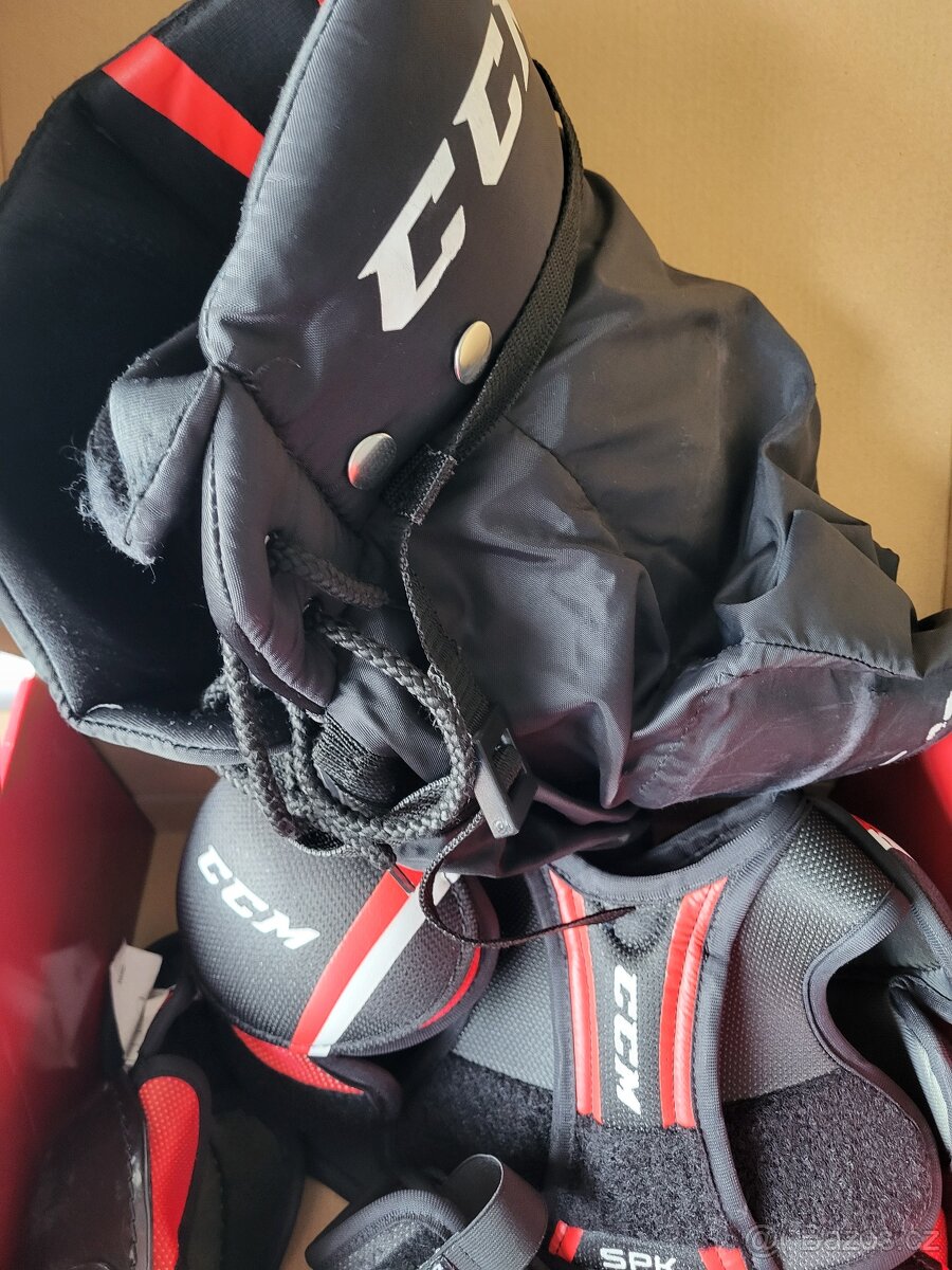 Startovací hokejová výzbroj CCM - 3