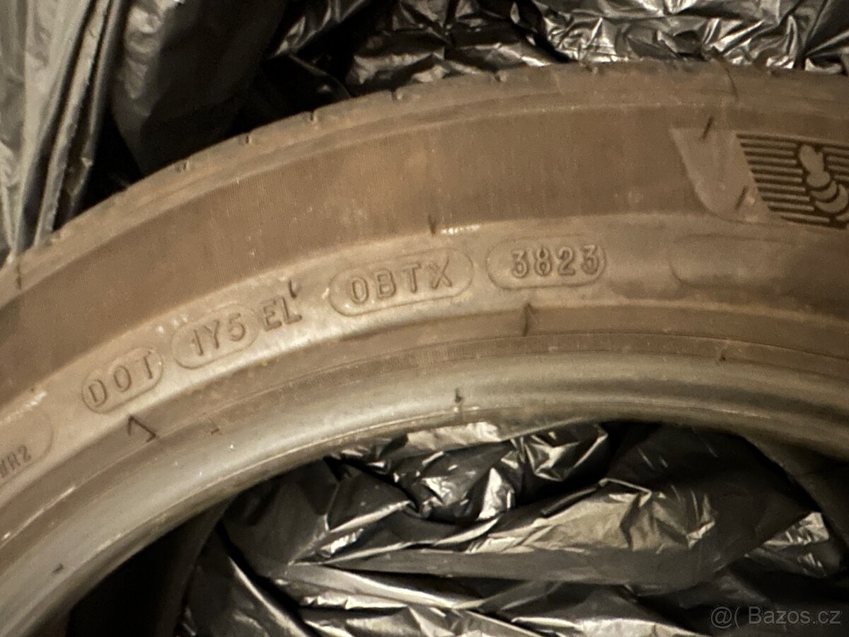 Letní sada Michelin e-Primacy 235/45 R18 pro Tesla Model 3 - 3