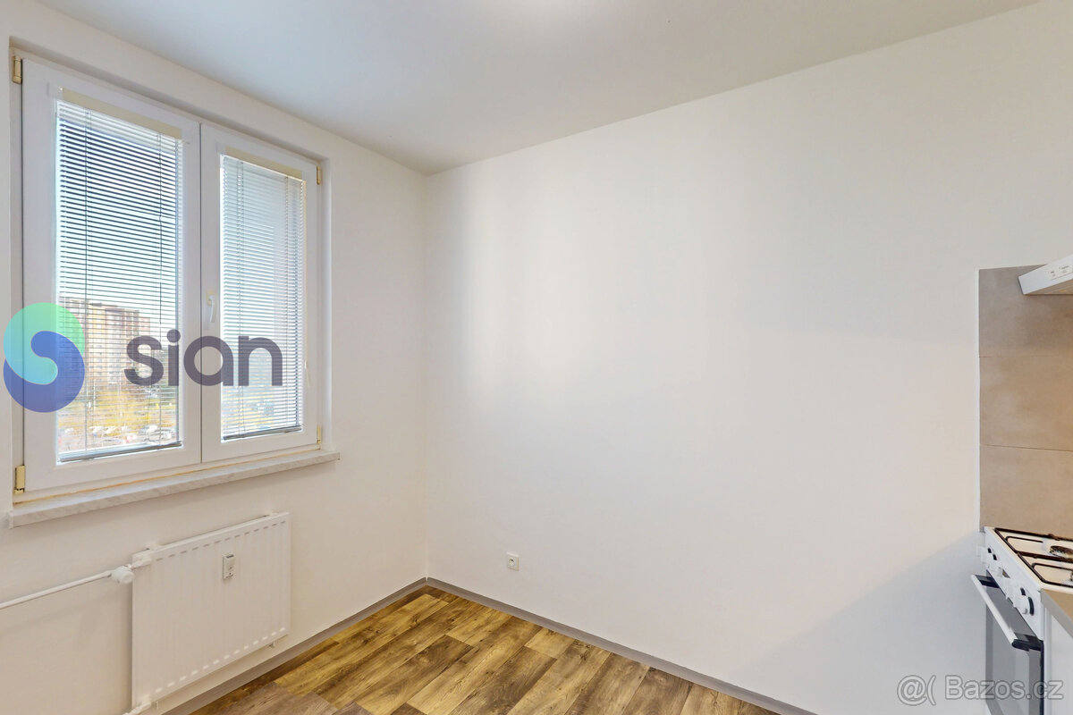 Prodej bytu 2+1, 44 m. ul. Břenkova, Ostrava - 3