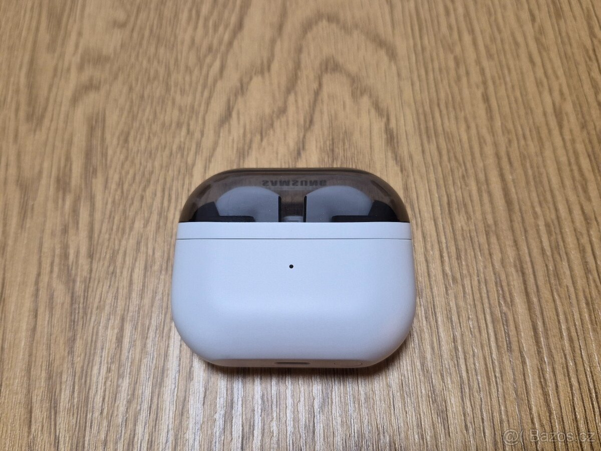 Bezdrátová sluchátka Samsung Galaxy Buds 3 FE 3 šedé - 3