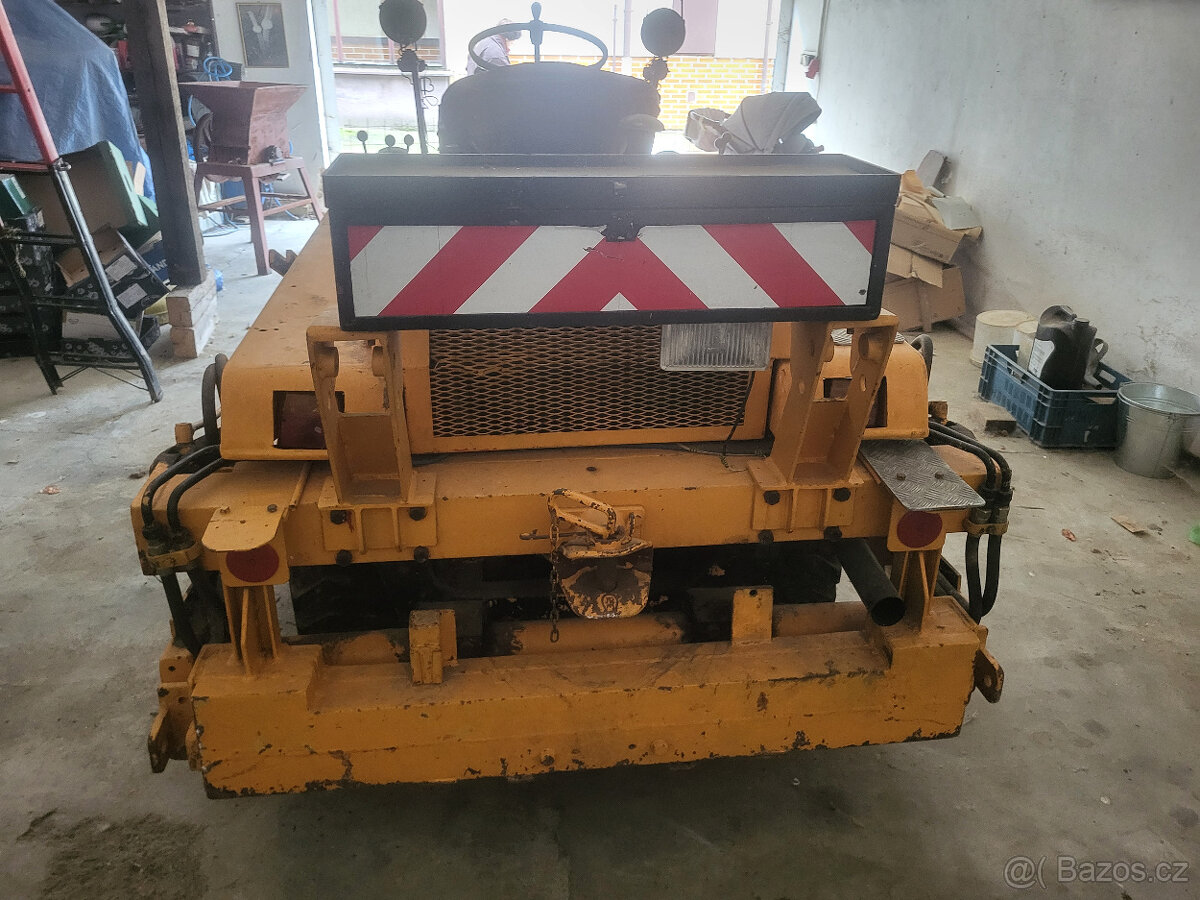 Prodám smykový nakladač - 3