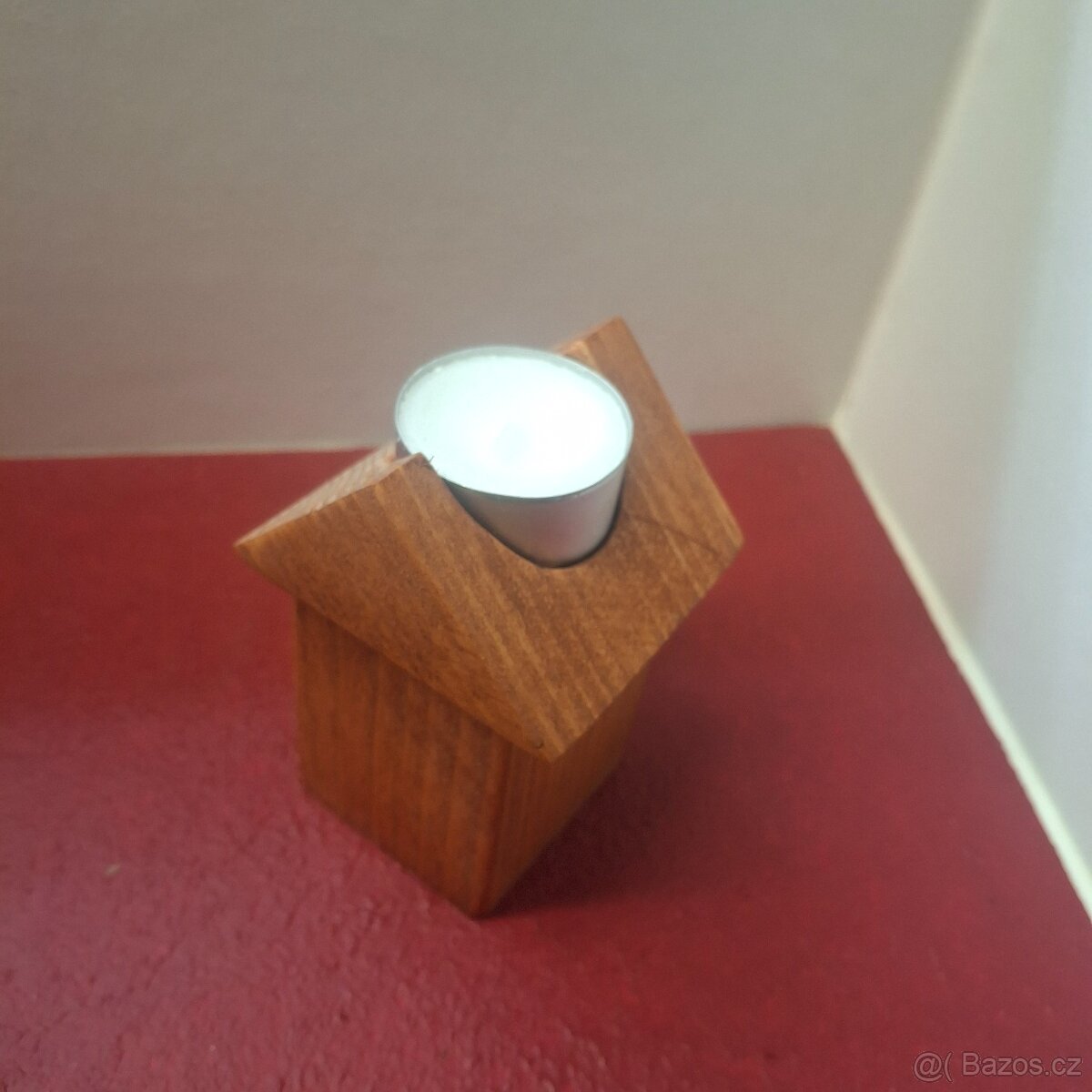 Dřevěný svícen domeček - 3