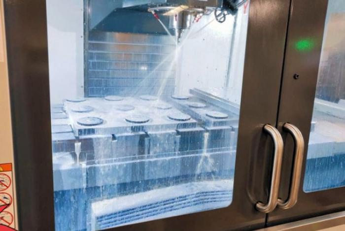 Obráběcí centra - vertikální VM 6 - 3