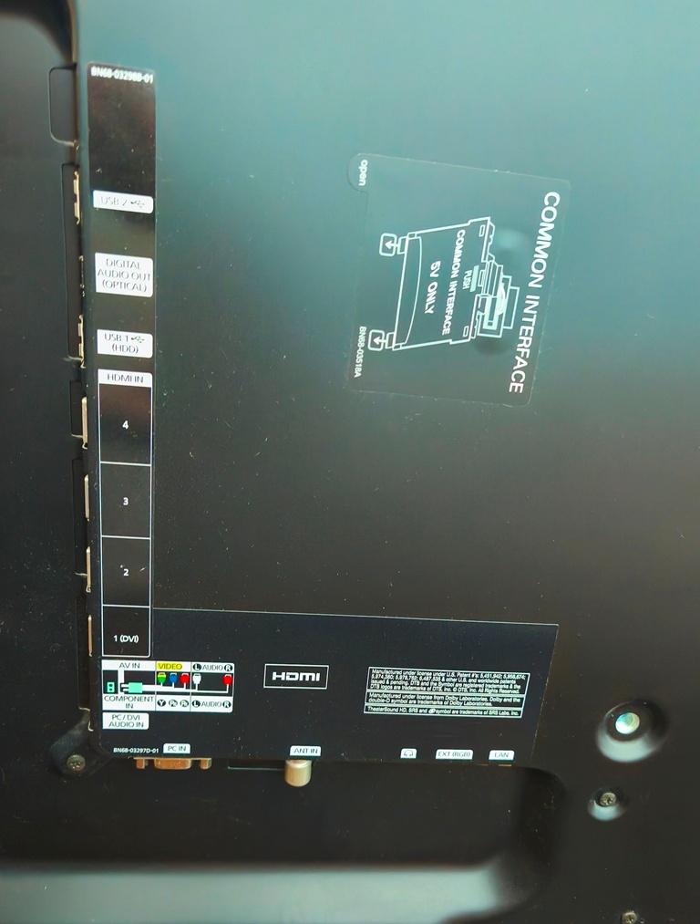 LED TV Samsung + Set Top Box - 3