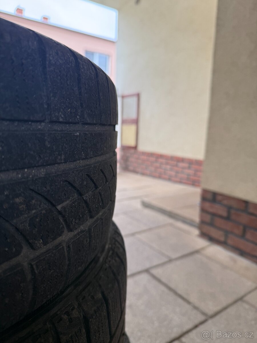 Zimní kola 195/50/R15 - 3