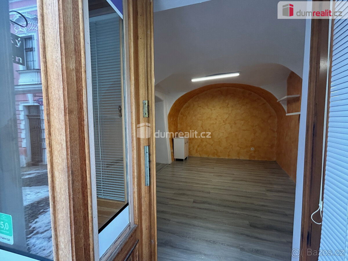 pronájem komerčního prostoru 16 m2 - 3