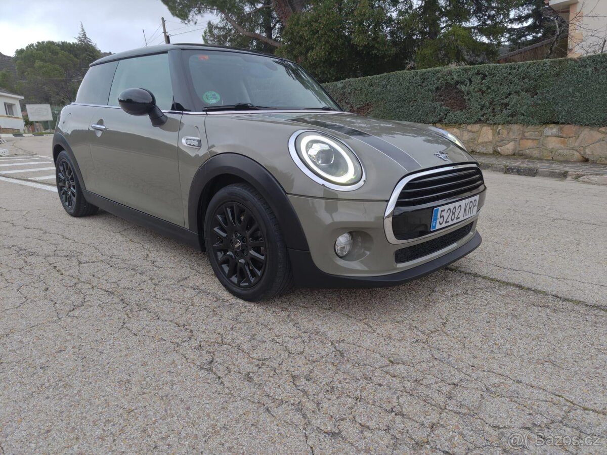 Mini Cooper – automat – panoramatická střecha - 3